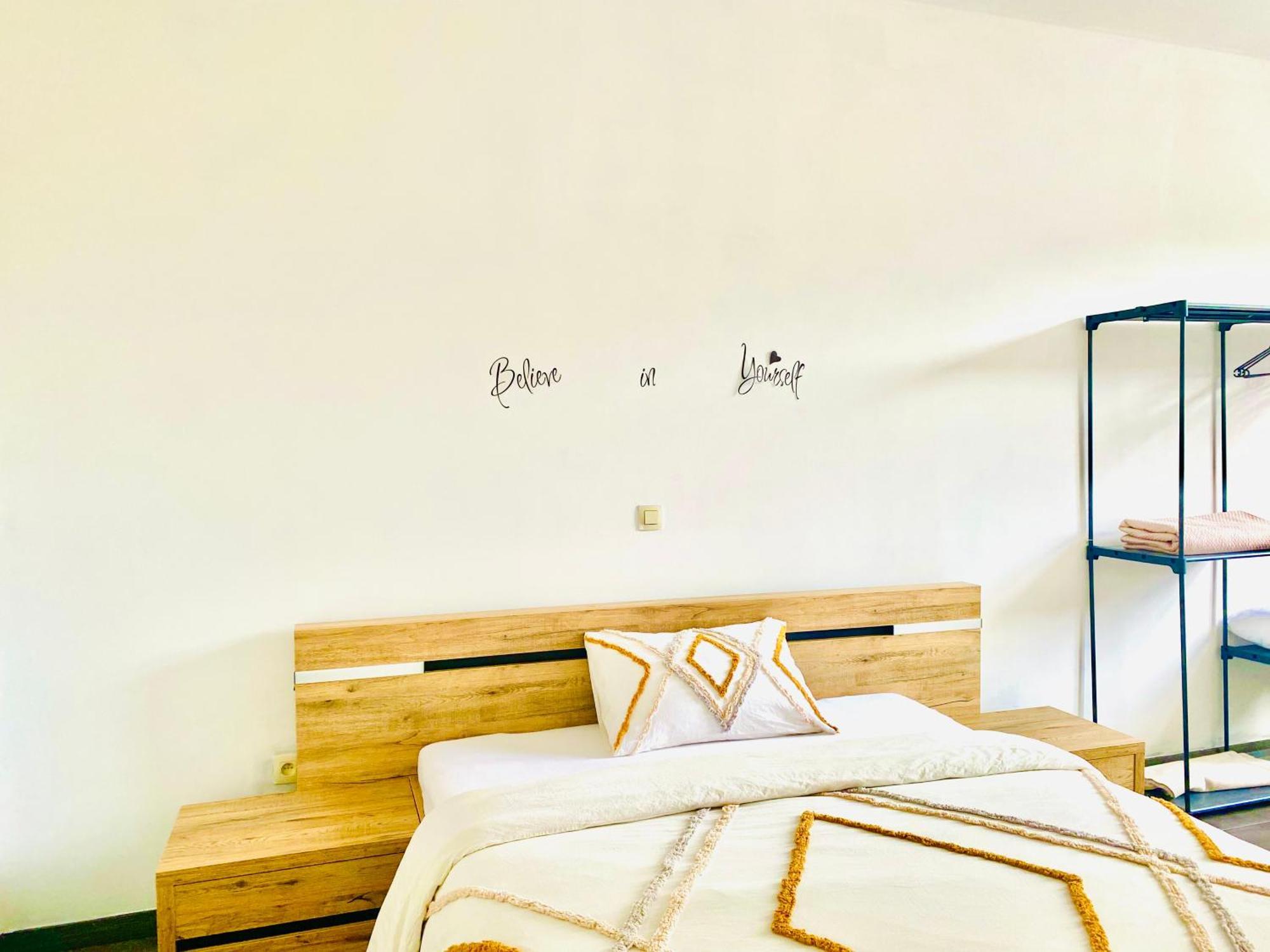 Residence Deluxe Σαρλρουά Εξωτερικό φωτογραφία